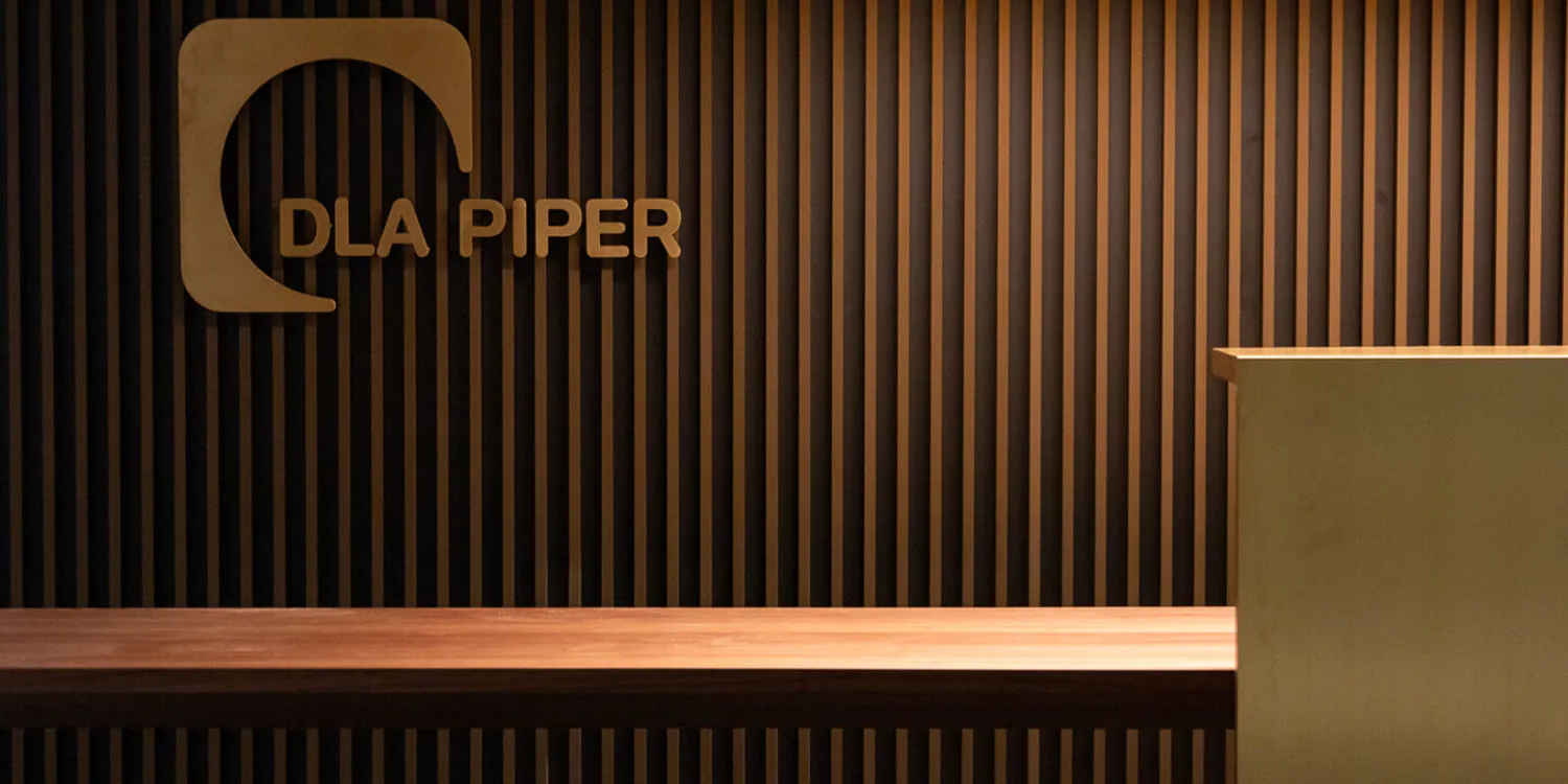 DLA Piper bezieht in Hamburg Büro im Alten Wall designed by CSMM-Architekten und gewinnt Designpreis