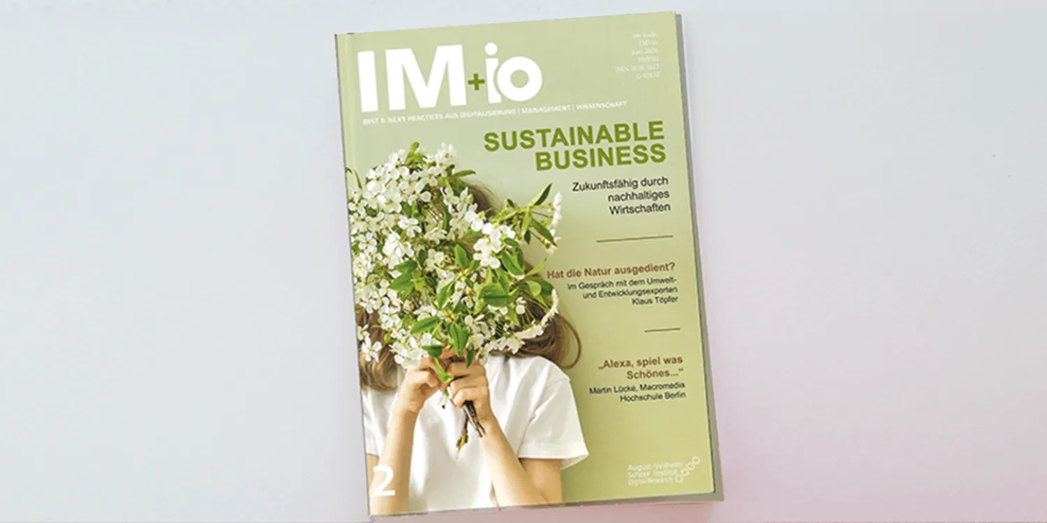 Architektur steigert das Innovationspotenzial titel IM+io den Scheer Review von CSMM-Managing-Partner Sven Bietau