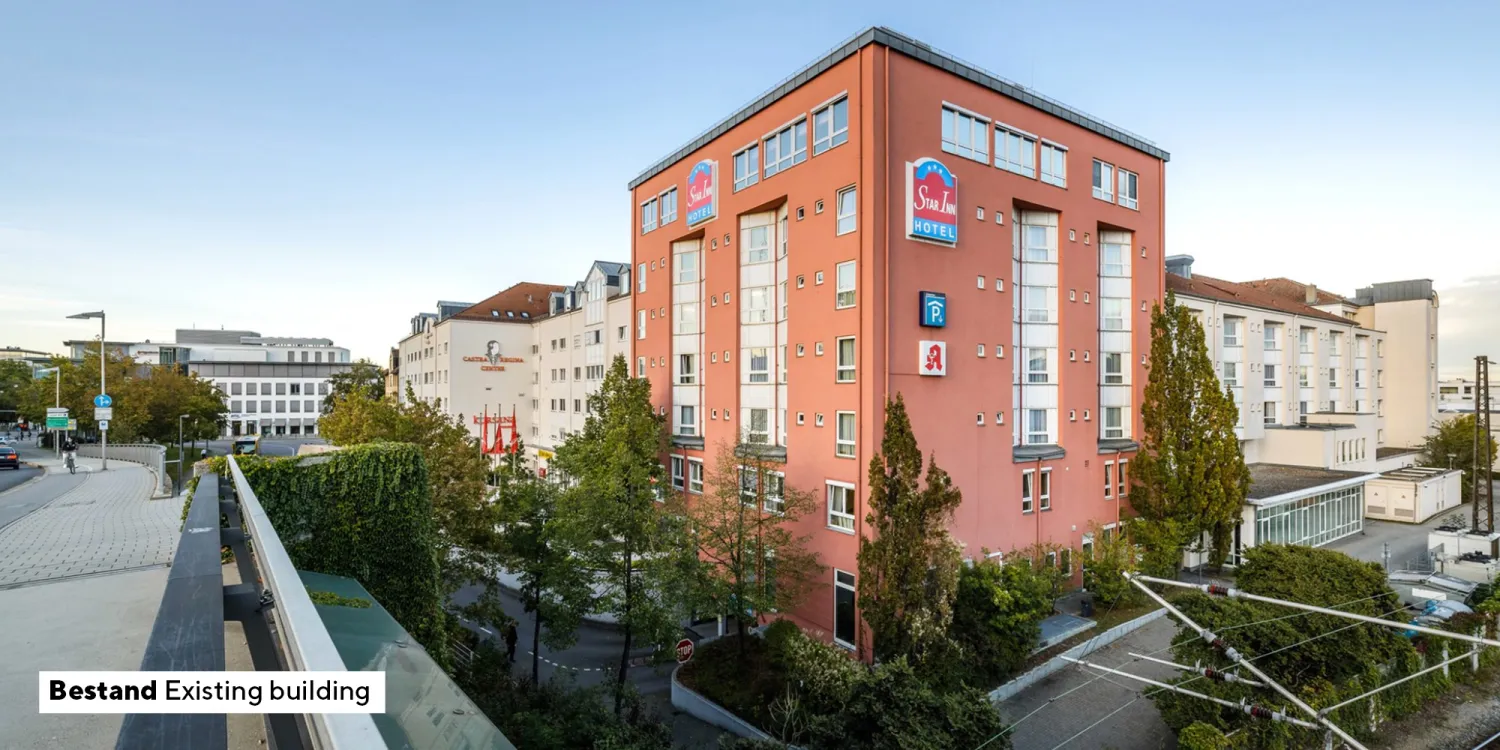 Altes Bestandsgebäude Castra Regina Motel One – Aussenansicht