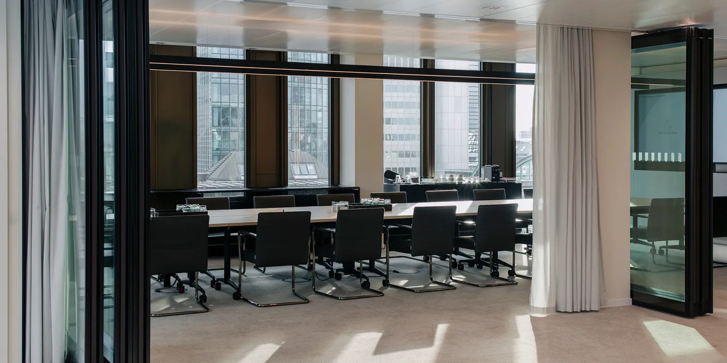 Linklaters, Frankfurt: Transformation zu zeitgemäßem Workspace