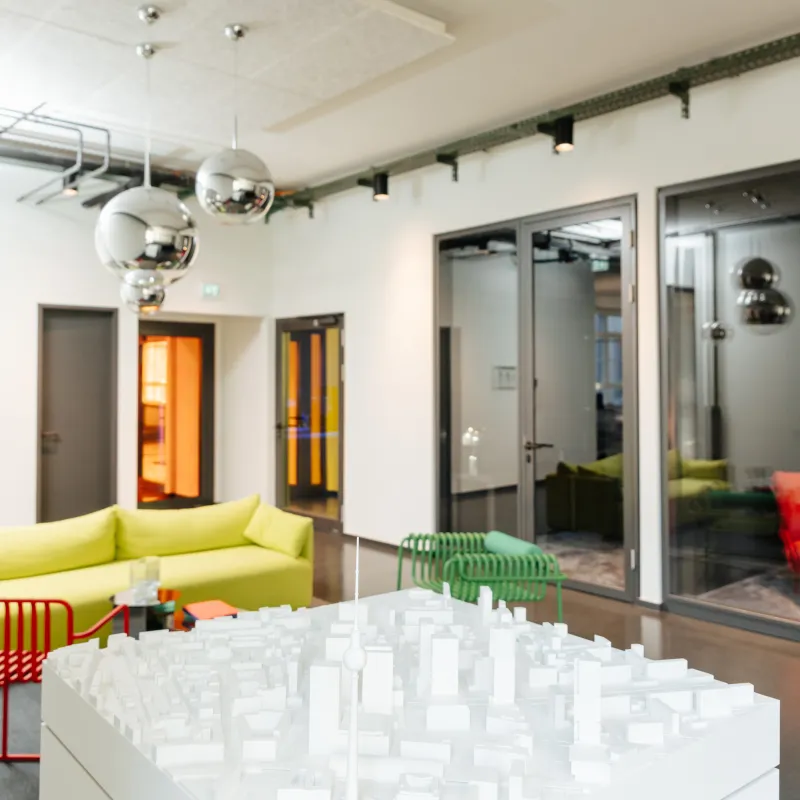 CSMM Berlin: neues Raumkonzept mit modernem Sitzbereich